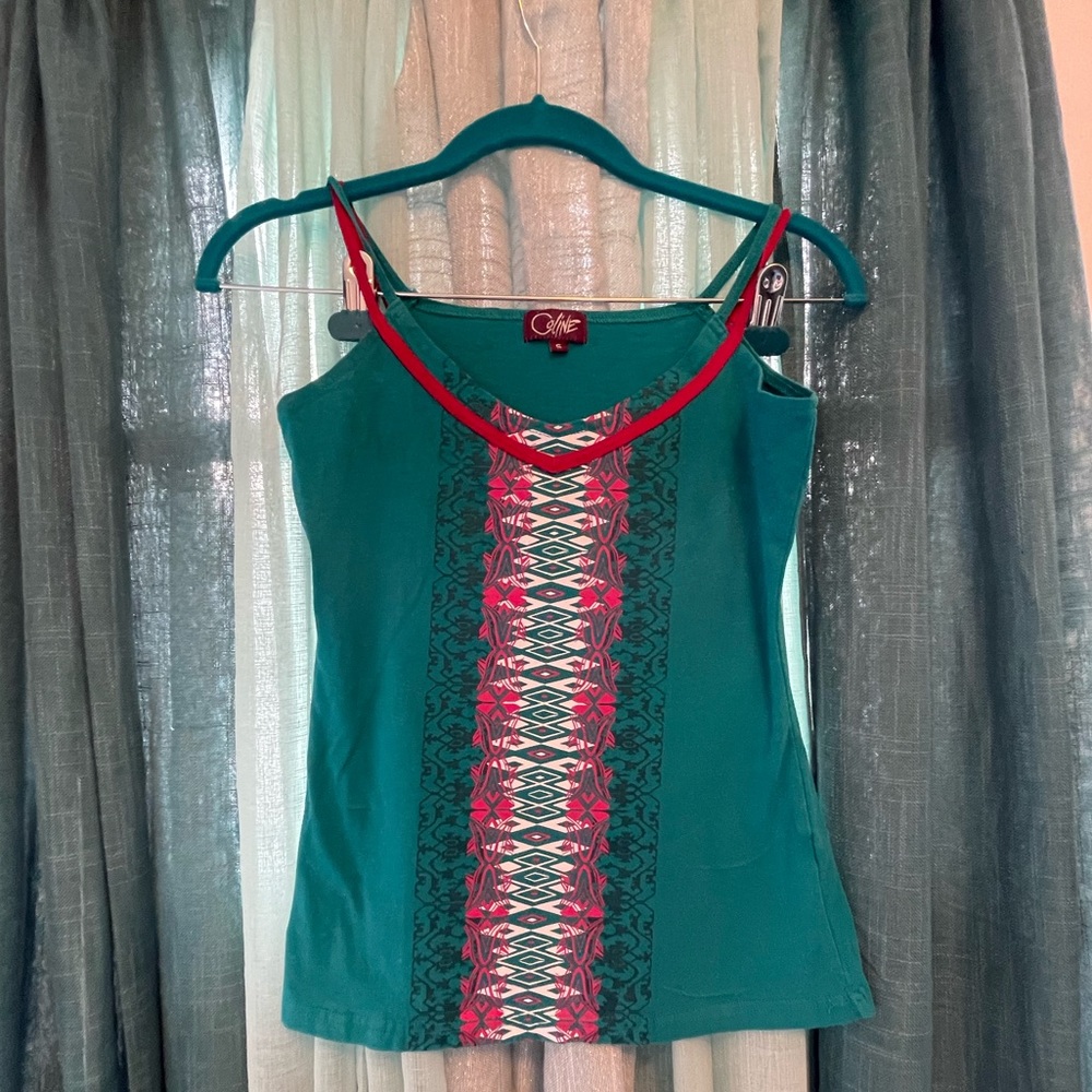 Teal knit tank with white/pink print.